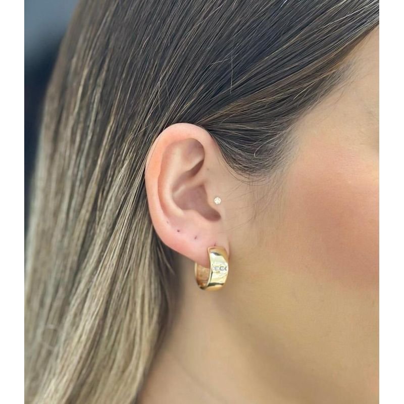 BRINCO ARGOLA COM ZIRCONIA CENTRAL